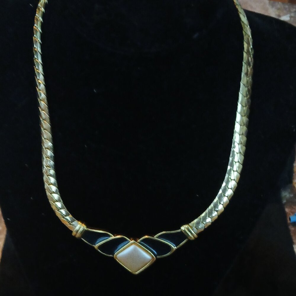 Pretty gold tone black and pearl like inlay Napier necklace